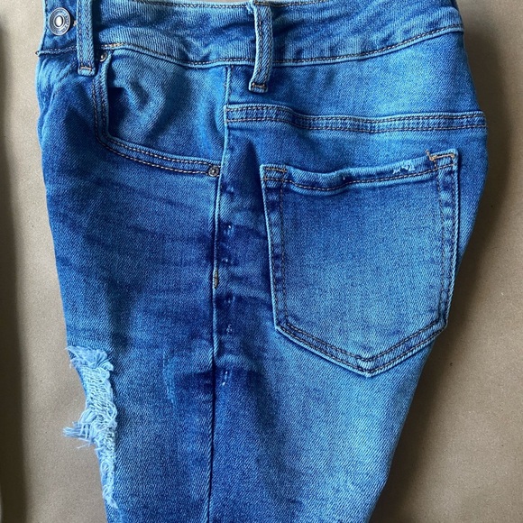 Wax Jean Collection Womens Blue Distressed Denim Frayed Short Size Small - Picture 3 of 7